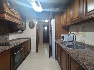 Piso en venta en La Buhaira en Sevilla