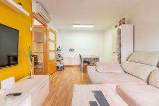 Piso en venta en La Prosperitat en Barcelona