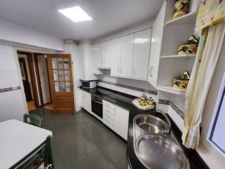 Piso en alquiler en Cuatro Caminos - Plaza de la Cubela en Coruña (A)