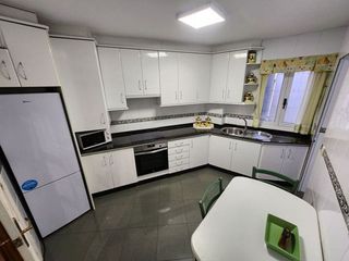 Piso en alquiler en Cuatro Caminos - Plaza de la Cubela en Coruña (A)