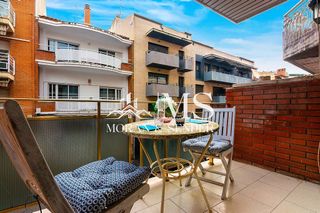 Casa adosada en venta en Zona Mercat en Rubí