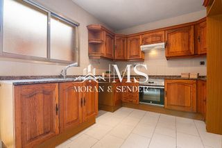 Casa adosada en venta en Zona Mercat en Rubí