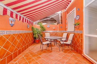 Casa adosada en venta en Zubia (La)