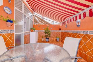 Casa adosada en venta en Zubia (La)