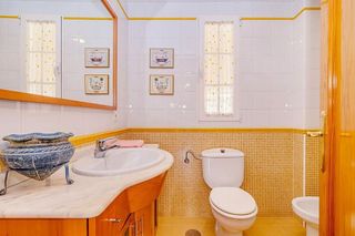 Casa adosada en venta en Zubia (La)