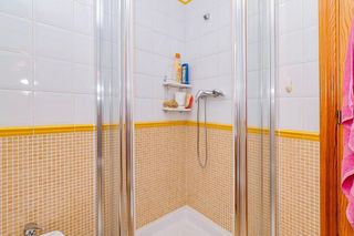 Casa adosada en venta en Zubia (La)