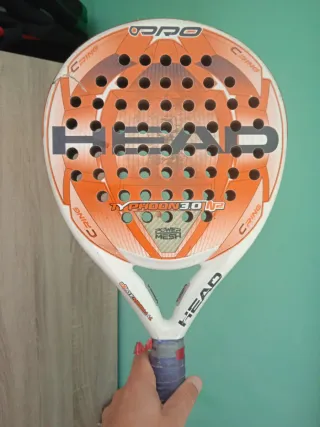 Palas de pádel rotas - Playa