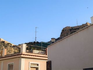 Piso en venta en Casco Antiguo - Santa Cruz en Alicante