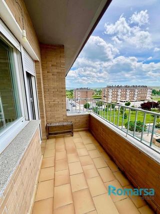 Piso en venta en Universidad en Ávila