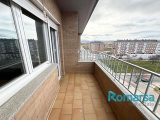 Piso en venta en Universidad en Ávila