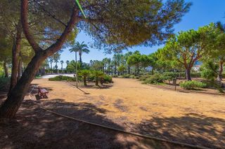 Piso en venta en Les Marines/Las Marinas en Dénia