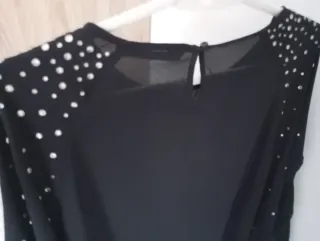 Blusa Zara Basic negra con pedrería