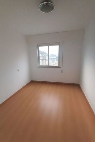 Piso en venta en Falperra - Santa Lucía en Coruña (A)