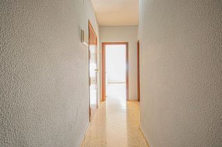 Piso en venta en Colores - Entreparques en Sevilla