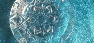 Cenicero de cristal de lujo tallado