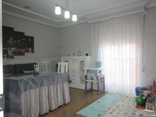 Piso en venta en Lucena