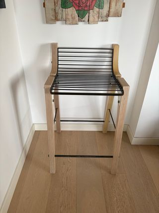 Taburete de diseño madera y hierro