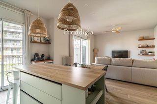 Piso en venta en Sant Antoni en Barcelona