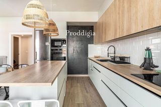 Piso en venta en Sant Antoni en Barcelona