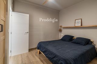 Piso en venta en Sant Antoni en Barcelona