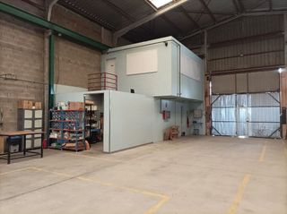 Nave industrial en alquiler en Silla