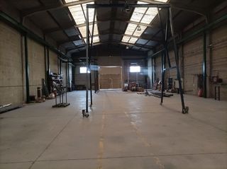 Nave industrial en alquiler en Silla