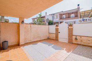 Casa adosada en venta en Pulianas