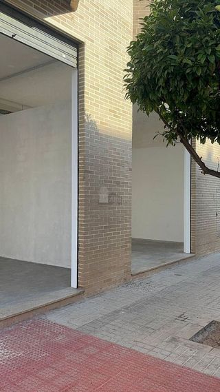 Local comercial en alquiler en Silla