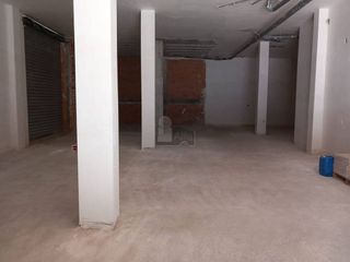 Local comercial en alquiler en Silla