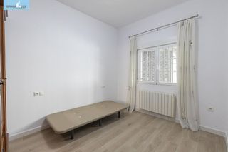 Casa adosada en venta en Zubia (La)