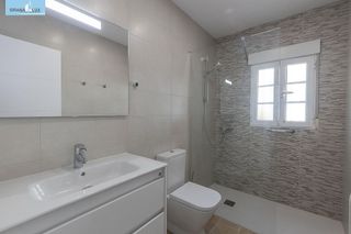 Casa adosada en venta en Zubia (La)