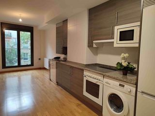 Piso en alquiler en Arrabal en Zaragoza