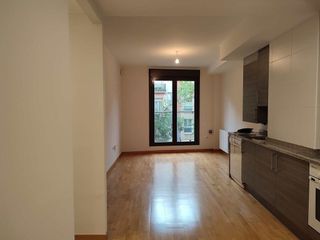 Piso en alquiler en Arrabal en Zaragoza