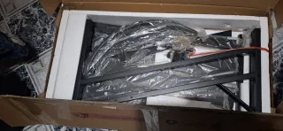 Escritorio Esquinero Madera marrón y metal negro