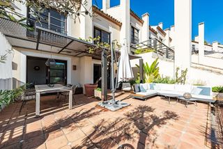 Casa adosada en venta en Benahavís