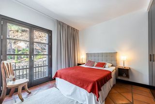 Casa adosada en venta en Benahavís