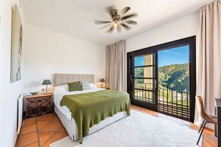 Casa adosada en venta en Benahavís