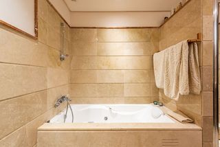 Casa adosada en venta en Benahavís