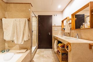 Casa adosada en venta en Benahavís