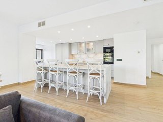 Piso en venta en Puerto de la Duquesa en Manilva