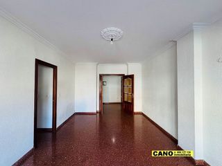 Piso en venta en Nueva Andalucía en Almería