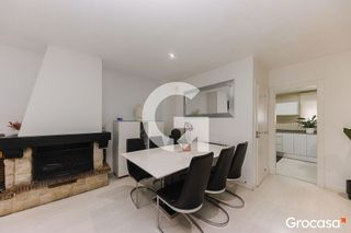 Casa adosada en venta en Plaça Catalunya en Prat de Llobregat, El