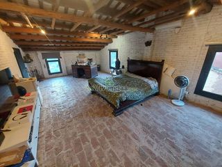 Chalet en venta en Torrelles de Llobregat