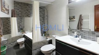 Casa adosada en venta en Sants-Badal en Barcelona