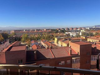 Piso en alquiler en Almanjáyar en Granada