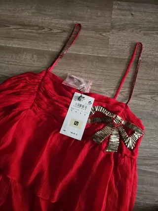 Vestido fiesta rojo con lazo