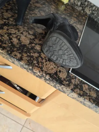 Botines tacón mujer negro y plateado