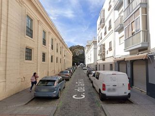 Piso en venta en La Caleta - La Viña en Cádiz