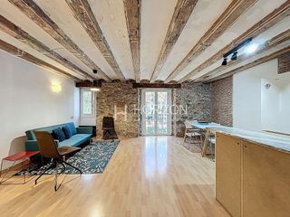 Piso en venta en El Raval en Barcelona