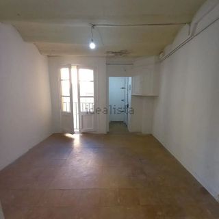 Piso en venta en El Raval en Barcelona